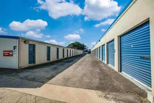 Otter Self Storage - Judivan San Antonio storage facility exterior view