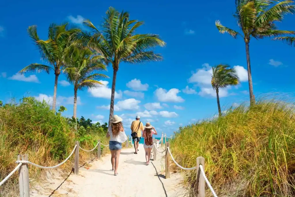 Featured image for 5 Florida Beaches You Need To Explore