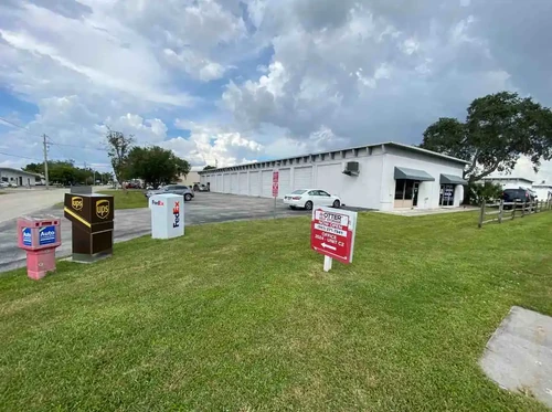 Otter Self Storage - Whitfield Sarasota storage facility exterior view